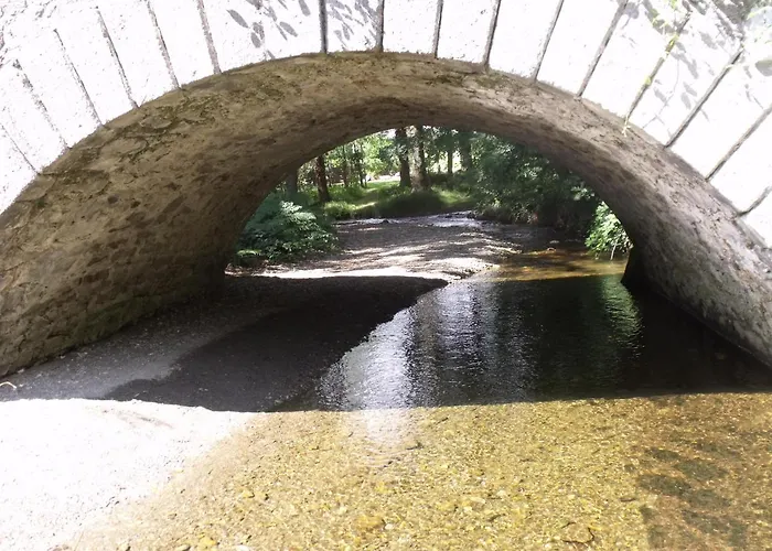 Macreddin Rock B&B 어흐림